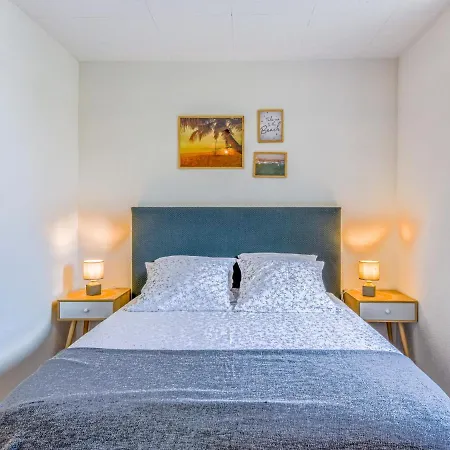 Les Chardons By Interhome